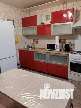 1-к квартира, посуточно, 42м2, 4/10 этаж