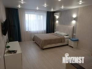 1-к квартира, посуточно, 44м2, 10/10 этаж