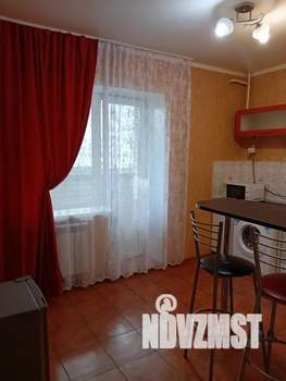 1-к квартира, посуточно, 42м2, 3/10 этаж