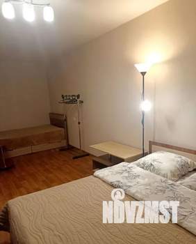 1-к квартира, посуточно, 42м2, 2/10 этаж