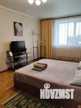 1-к квартира, посуточно, 42м2, 4/10 этаж