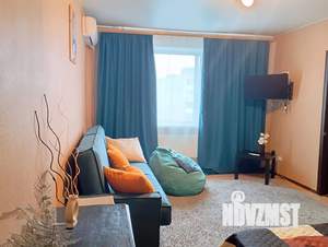 1-к квартира, посуточно, 38м2, 8/10 этаж