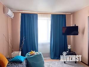 1-к квартира, посуточно, 38м2, 8/10 этаж