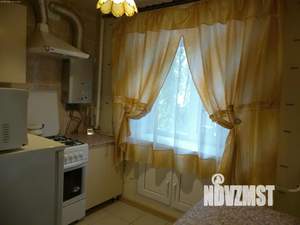 2-к квартира, посуточно, 48м2, 2/5 этаж
