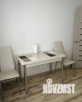 1-к квартира, посуточно, 40м2, 2/10 этаж