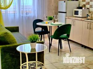 1-к квартира, посуточно, 40м2, 15/25 этаж