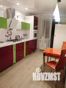 1-к квартира, посуточно, 42м2, 1/10 этаж