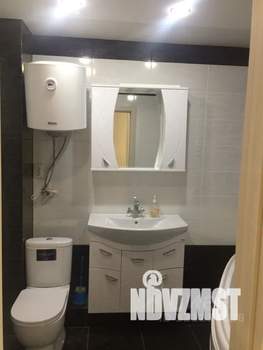 Студия квартира, посуточно, 40м2, 11/14 этаж