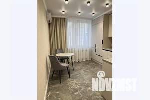 1-к квартира, посуточно, 38м2, 4/25 этаж