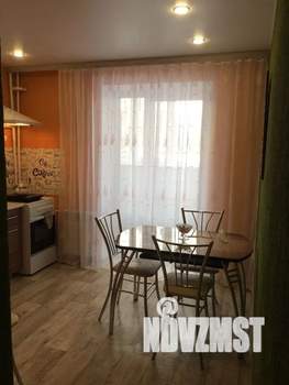 1-к квартира, посуточно, 40м2, 2/10 этаж
