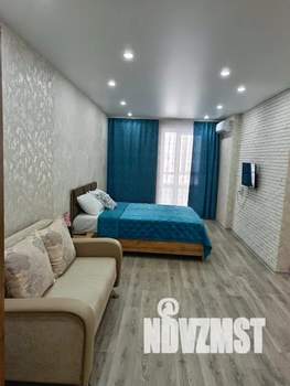 Студия квартира, посуточно, 42м2, 2/25 этаж