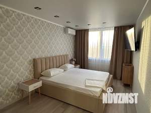 1-к квартира, посуточно, 42м2, 23/25 этаж