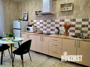 1-к квартира, посуточно, 40м2, 15/25 этаж