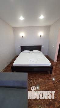 Студия квартира, посуточно, 40м2, 8/10 этаж