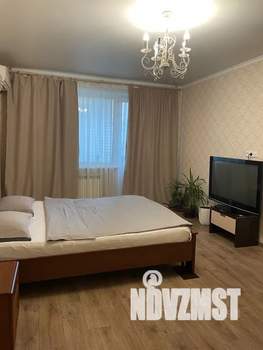 1-к квартира, посуточно, 40м2, 3/10 этаж