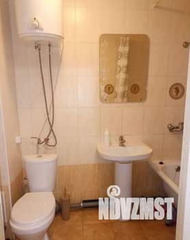 1-к квартира, посуточно, 42м2, 2/10 этаж