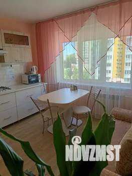 1-к квартира, посуточно, 40м2, 4/10 этаж