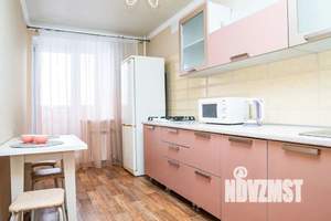 1-к квартира, посуточно, 36м2, 8/10 этаж