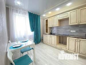 1-к квартира, посуточно, 38м2, 9/25 этаж