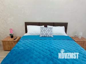 Студия квартира, посуточно, 42м2, 2/25 этаж