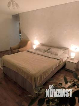 1-к квартира, посуточно, 43м2, 4/10 этаж