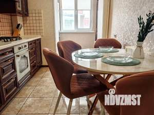 2-к квартира, посуточно, 60м2, 1/1 этаж