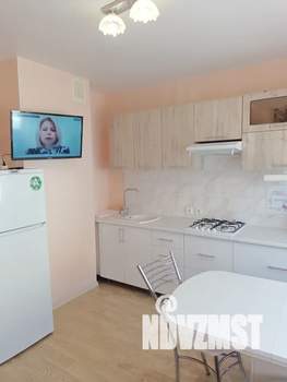 1-к квартира, посуточно, 40м2, 4/10 этаж