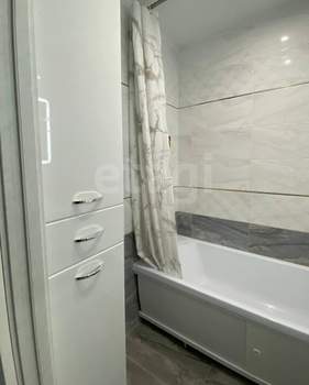 3-к квартира, вторичка, 63м2, 7/9 этаж