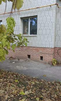 2-к квартира, вторичка, 56м2, 1/10 этаж