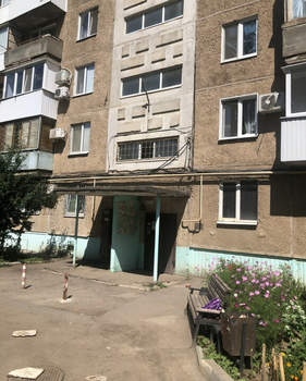 2-к квартира, вторичка, 51м2, 1/9 этаж