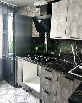 2-к квартира, вторичка, 46м2, 9/9 этаж