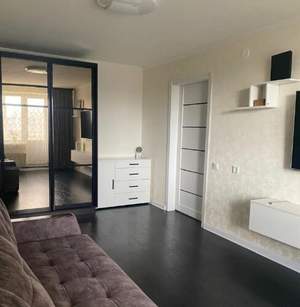 1-к квартира, вторичка, 42м2, 5/10 этаж
