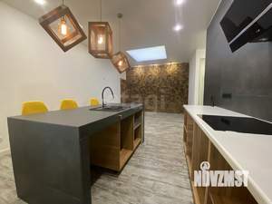 2-к квартира, вторичка, 63м2, 1/10 этаж