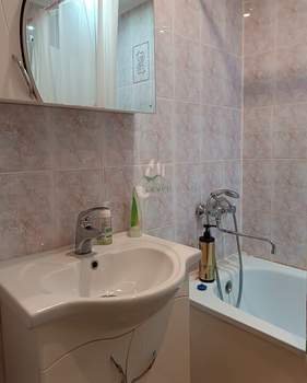 2-к квартира, вторичка, 45м2, 5/5 этаж