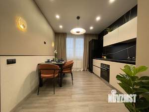 2-к квартира, вторичка, 57м2, 18/25 этаж