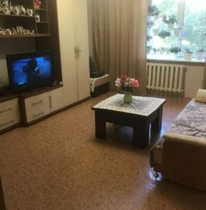 3-к квартира, вторичка, 62м2, 2/10 этаж