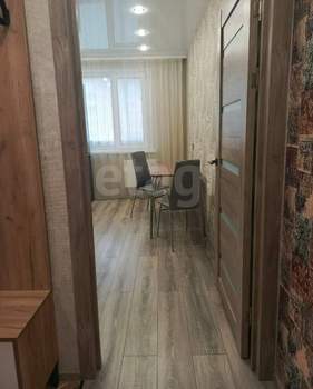 2-к квартира, вторичка, 53м2, 1/5 этаж