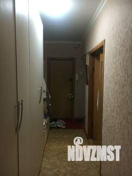 3-к квартира, вторичка, 63м2, 1/9 этаж