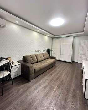2-к квартира, вторичка, 44м2, 1/5 этаж