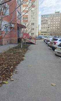 2-к квартира, вторичка, 56м2, 1/10 этаж