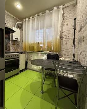 2-к квартира, вторичка, 42м2, 5/5 этаж