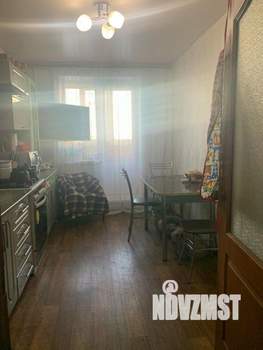 3-к квартира, вторичка, 75м2, 1/10 этаж