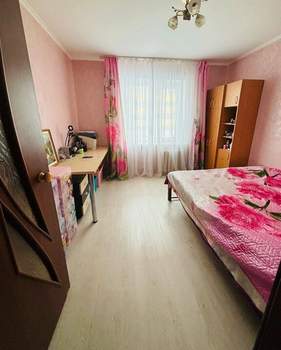3-к квартира, вторичка, 74м2, 1/10 этаж