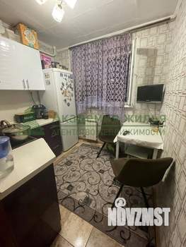 2-к квартира, вторичка, 42м2, 1/5 этаж