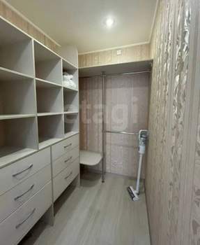 1-к квартира, вторичка, 47м2, 9/1 этаж