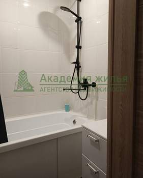 2-к квартира, вторичка, 43м2, 9/9 этаж