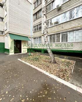 2-к квартира, вторичка, 49м2, 8/10 этаж