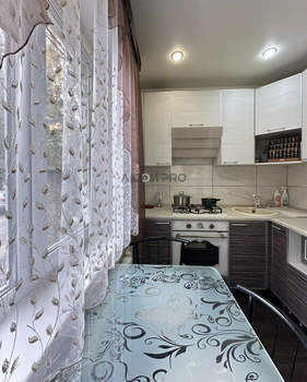 2-к квартира, вторичка, 44м2, 1/5 этаж