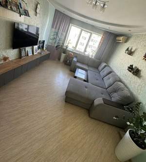 3-к квартира, вторичка, 75м2, 9/10 этаж