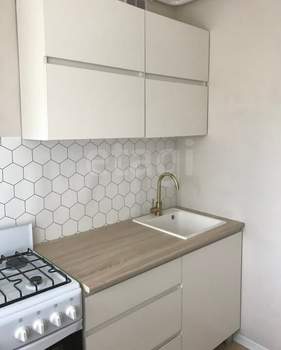 2-к квартира, вторичка, 42м2, 2/5 этаж